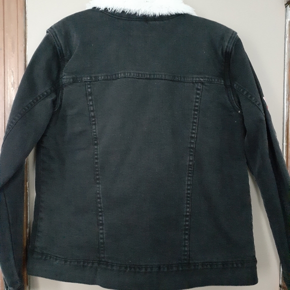 Jean Jacket - Picture 6 of 6
